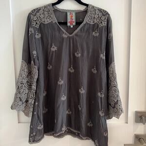 Johnny Was Gray Jay Jay V-Neck Embroidered Tunic Bohemian Top Size XS